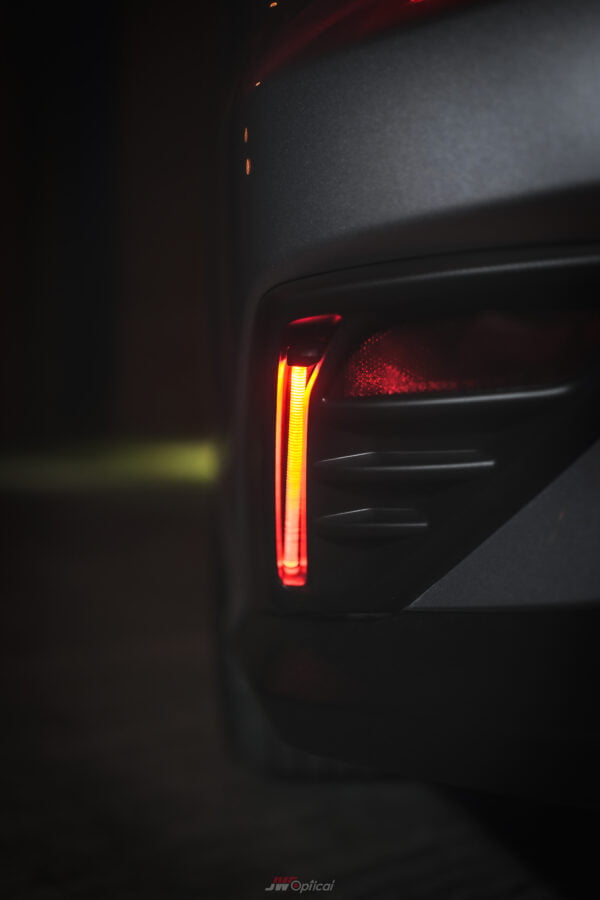 SUBARU WRX WAGON 尾燈及保桿燈條：圖片 2