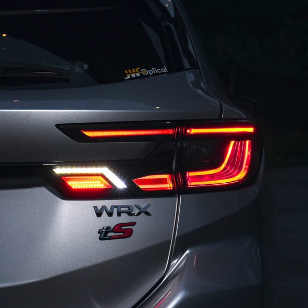SUBARU WRX WAGON 尾燈及保桿燈條