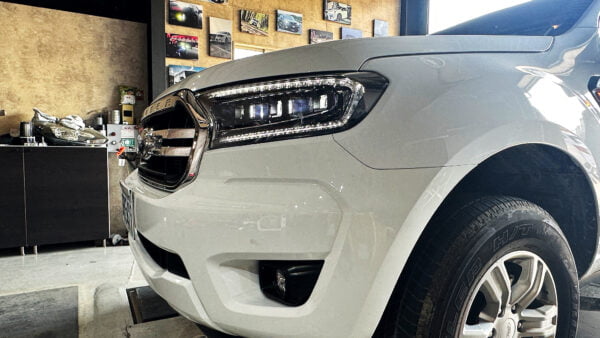 FORD RANGER 三魚眼 序列式方向燈 全LED大燈：圖片 3