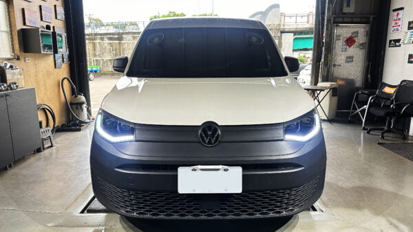VOLKSWAGEN CADDY 鹵素版直上雙魚眼大燈：圖片 3